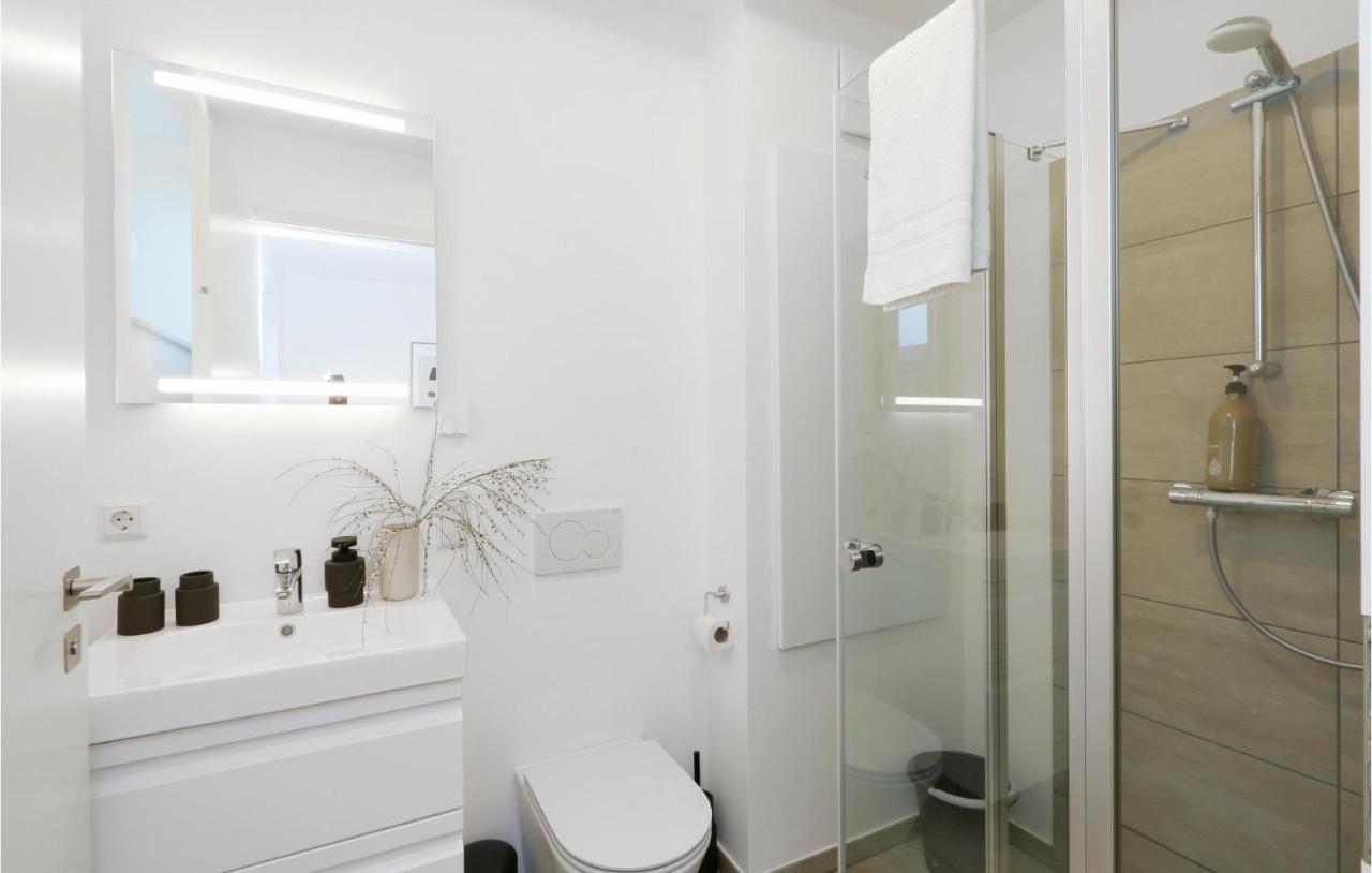 Beautiful Apartment In Lembruch-Duemmer See Buitenkant foto